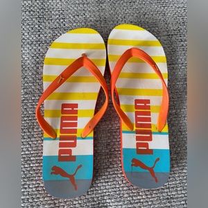 Puma thong Orange sandals. Size 7/8
